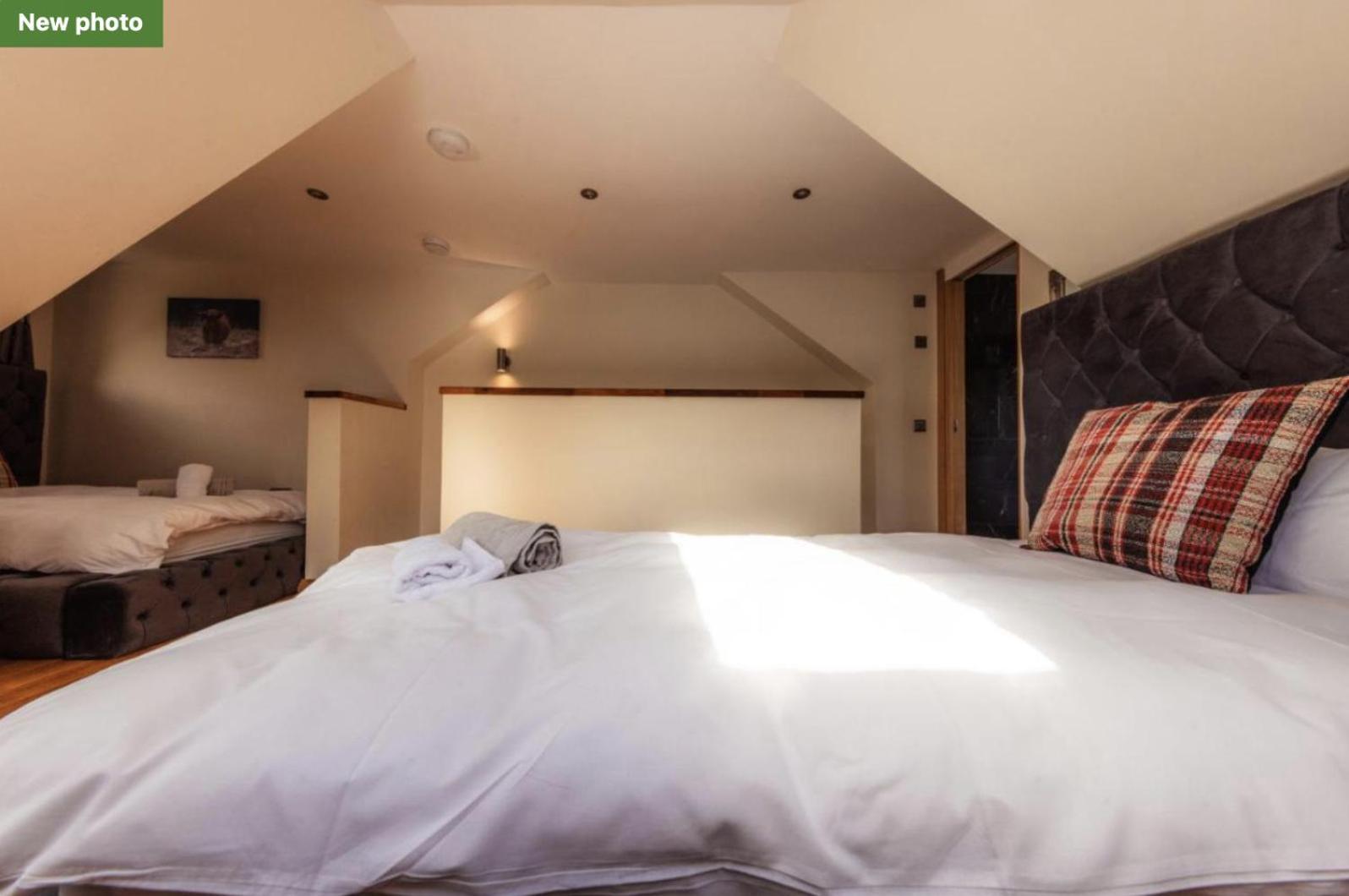 Luxury Cottage With Stunning Views Near Fairy Pools - School House 3 Carbost  Exterior foto